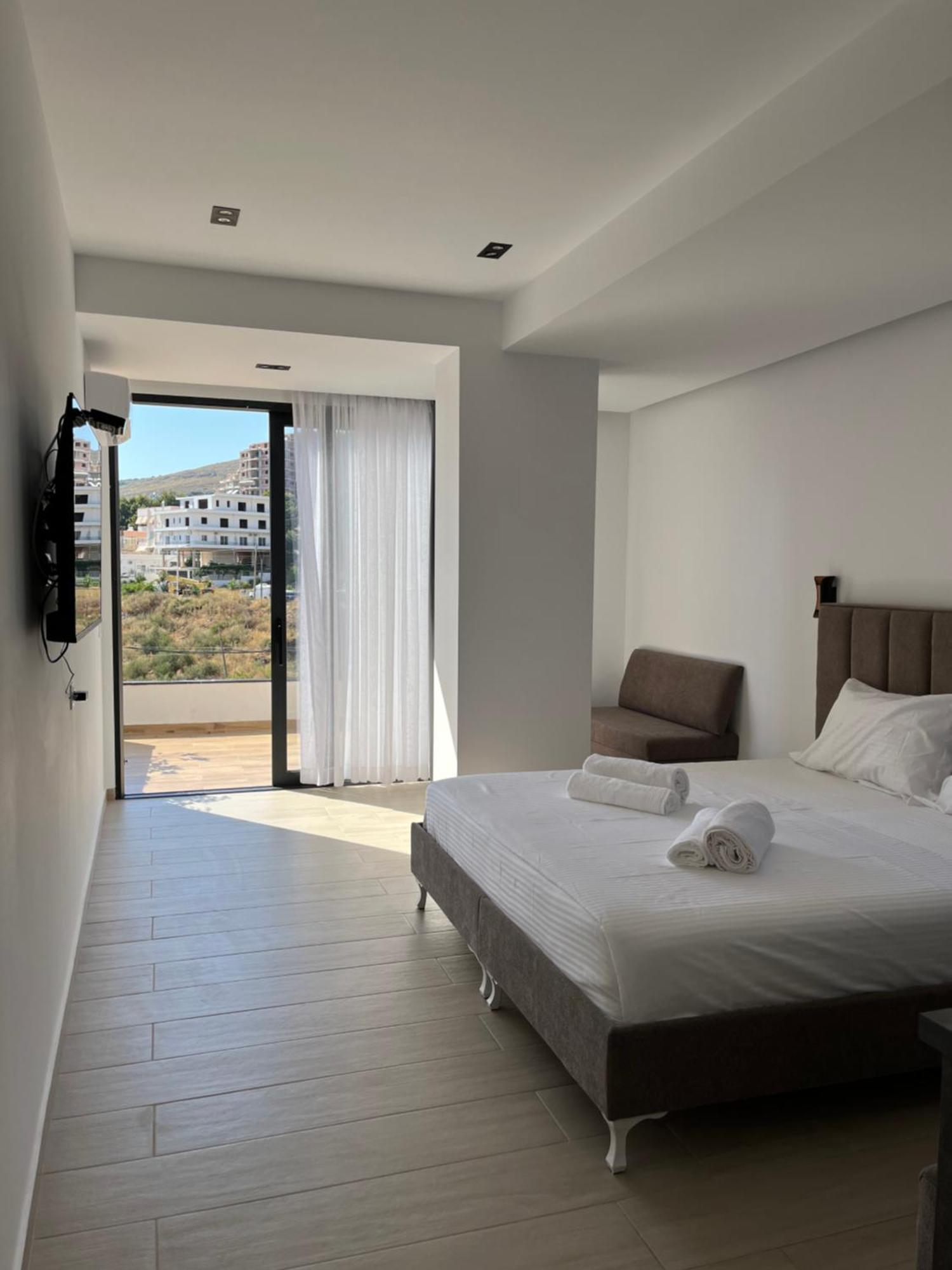Del Mare Otel Saranda Dış mekan fotoğraf