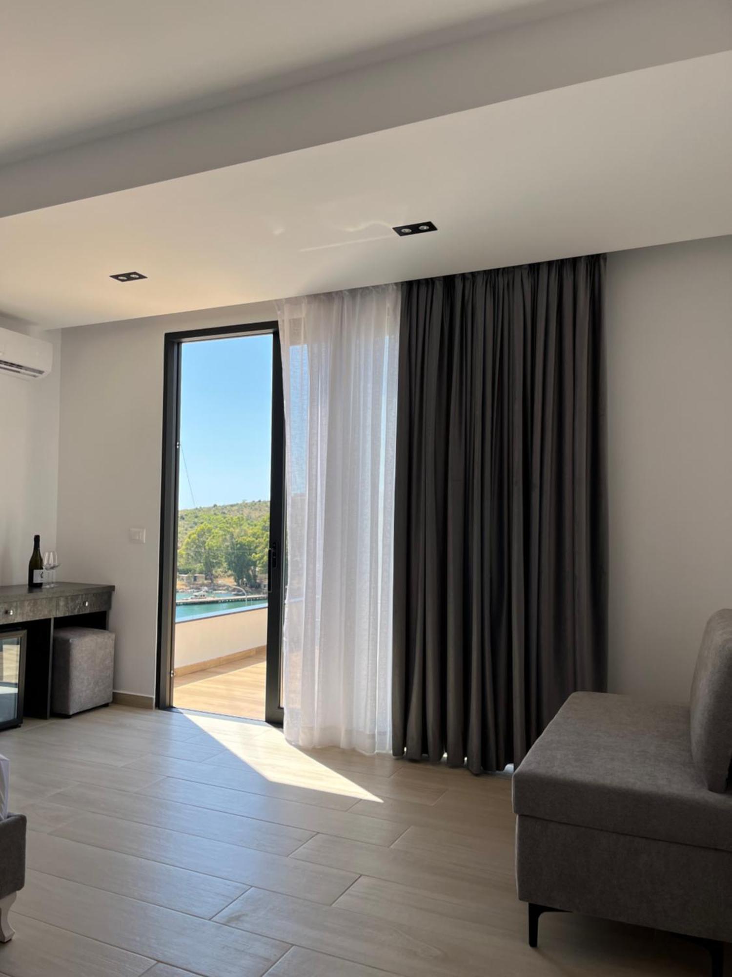 Del Mare Otel Saranda Dış mekan fotoğraf