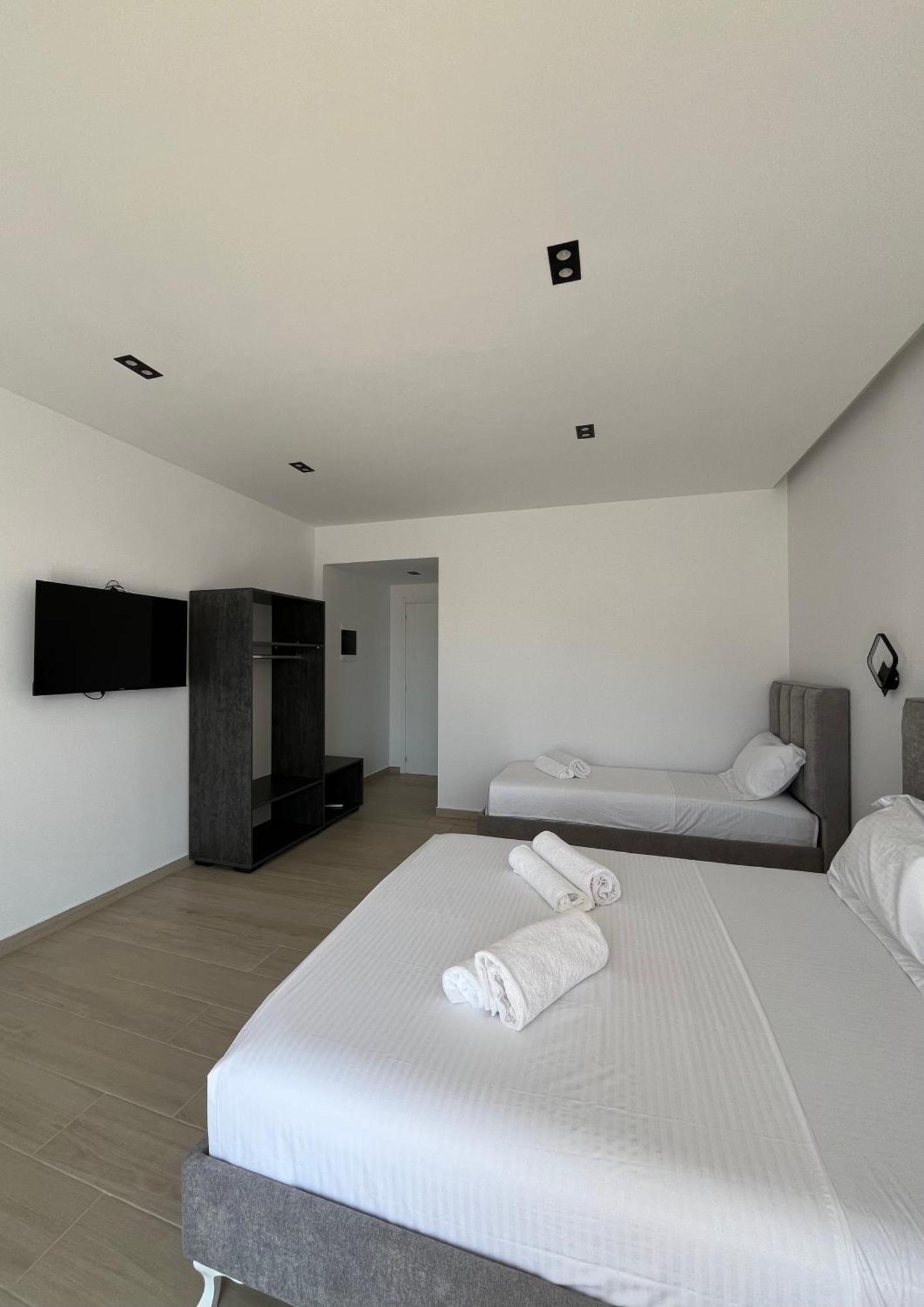 Del Mare Otel Saranda Dış mekan fotoğraf